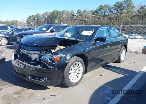 2013 Chrysler 300 Motown z USA, uszkodzony, nr VIN 2C3CCAAG2DH508532